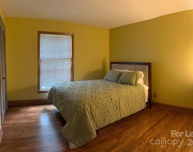 6734 Knollgate Drive - Photo Thumbnail 7