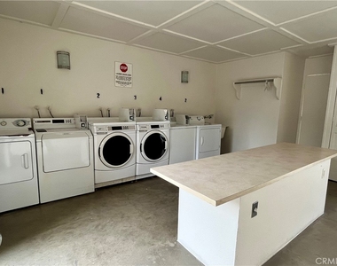 2057 Via Mariposa E - Photo Thumbnail 26
