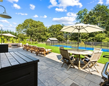 148 Montauk Highway - Photo Thumbnail 22