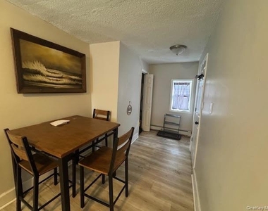 38 E Main Street - Photo Thumbnail 19