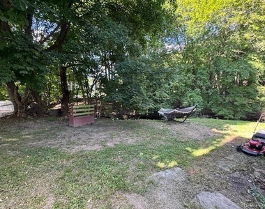 38 E Main Street - Photo Thumbnail 22