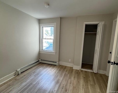 38 E Main Street - Photo Thumbnail 25