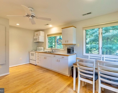7613 Hamlet Street - Photo Thumbnail 10