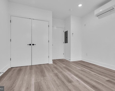 330 Cecil B Moore Avenue - Photo Thumbnail 13