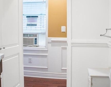 265 S 9th Street - Photo Thumbnail 18