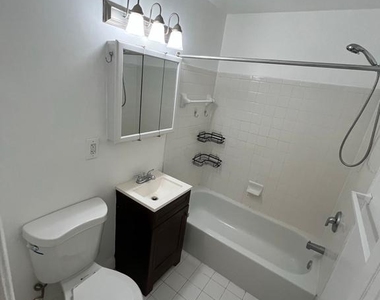 5601 Parker House Terrace - Photo Thumbnail 9