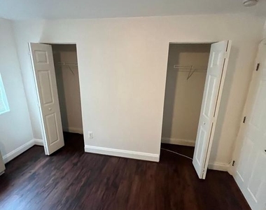 5601 Parker House Terrace - Photo Thumbnail 14