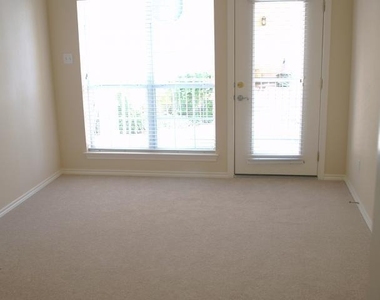 2918 Ranch Road 620 Rd - Photo Thumbnail 3