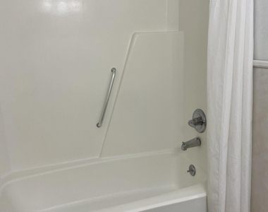 4751 San Jose Manor Drive W - Photo Thumbnail 5