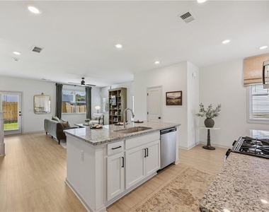 180 Hensley Park Lane - Photo Thumbnail 15