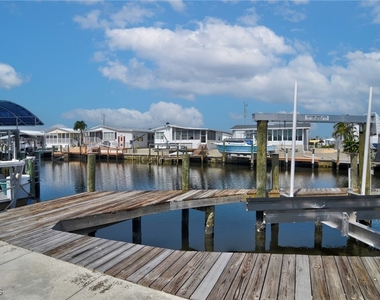3103 Harpoon Lane - Photo Thumbnail 5