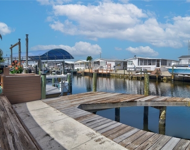 3103 Harpoon Lane - Photo Thumbnail 32