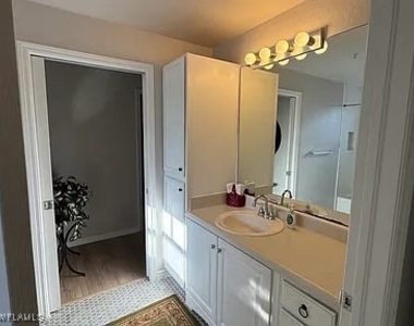 7905 Preserve Circle - Photo Thumbnail 12