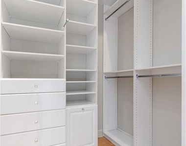 4252 Sanctuary Way - Photo Thumbnail 11