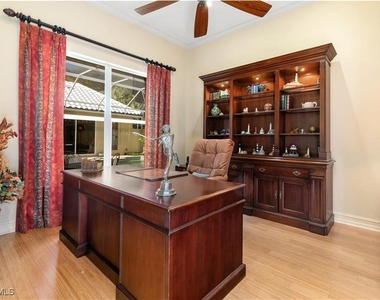 4252 Sanctuary Way - Photo Thumbnail 8