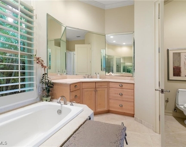 4252 Sanctuary Way - Photo Thumbnail 12