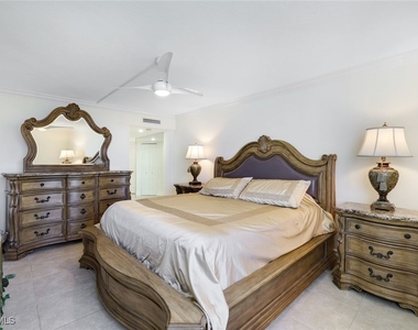 4041 Gulf Shore Boulevard N - Photo Thumbnail 16