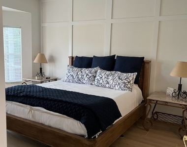 6605 Castlelawn Place - Photo Thumbnail 9