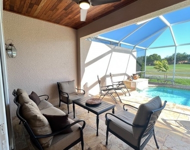 6605 Castlelawn Place - Photo Thumbnail 3