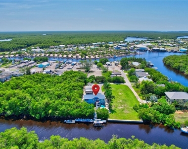 936 Panther Creek Lane - Photo Thumbnail 24