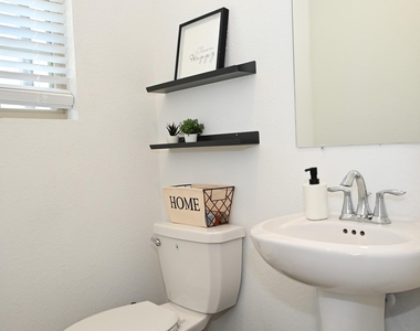 3057 Pensacola Drive - Photo Thumbnail 4
