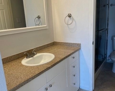 12622 Ashford Meadow Drive - Photo Thumbnail 7
