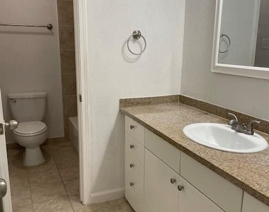 12622 Ashford Meadow Drive - Photo Thumbnail 8