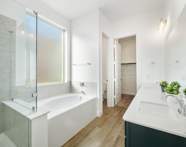 2060 Terra Rose Drive - Photo Thumbnail 25