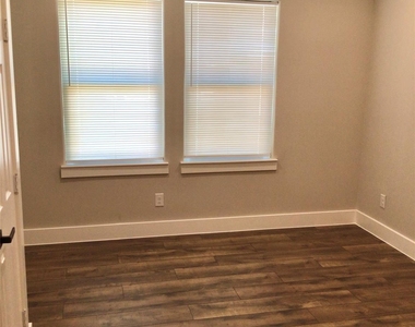 2109 Marnel Road - Photo Thumbnail 17