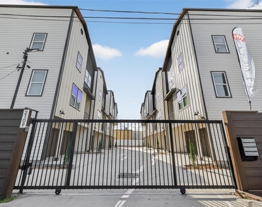 2109 Marnel Road - Photo Thumbnail 2