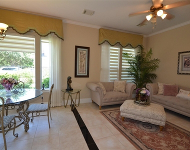 5303 Fenwick Way Court - Photo Thumbnail 12