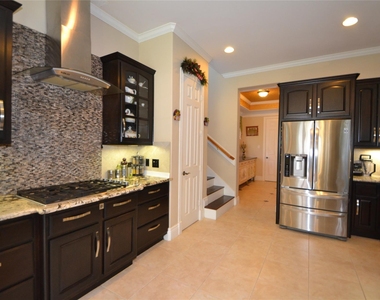 5303 Fenwick Way Court - Photo Thumbnail 11