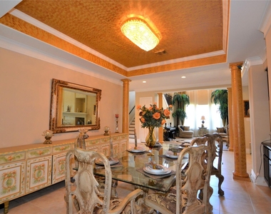 5303 Fenwick Way Court - Photo Thumbnail 8