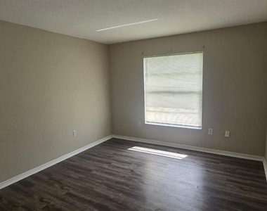 5498 Montego Lane - Photo Thumbnail 6