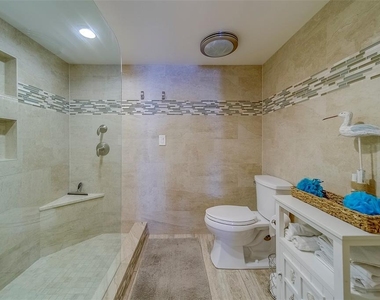17980 Gulf Boulevard - Photo Thumbnail 24