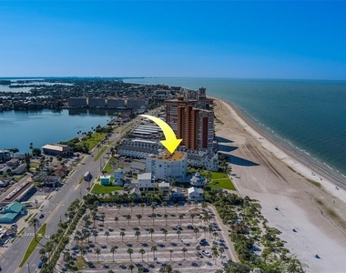 17980 Gulf Boulevard - Photo Thumbnail 47