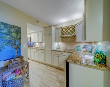 17980 Gulf Boulevard - Photo Thumbnail 5