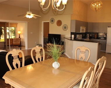 3115 Live Oak Lane - Photo Thumbnail 8
