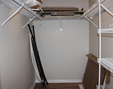 3115 Live Oak Lane - Photo Thumbnail 27