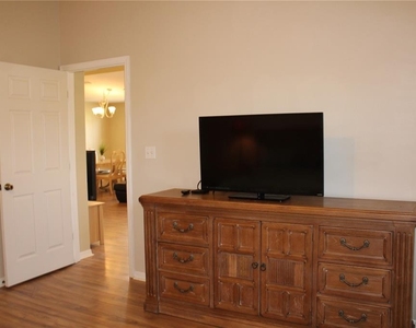 3115 Live Oak Lane - Photo Thumbnail 23