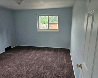 1310 Brinton Ave - Photo Thumbnail 16