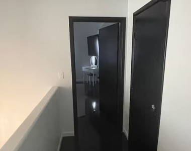 7192 Shimmering Avenue - Photo Thumbnail 22