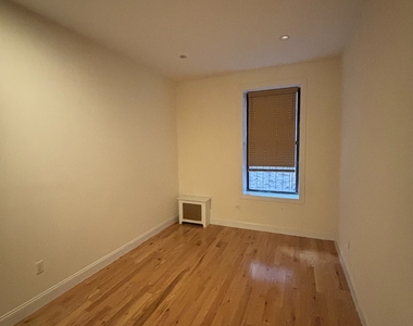 West 172nd Street - Photo Thumbnail 5