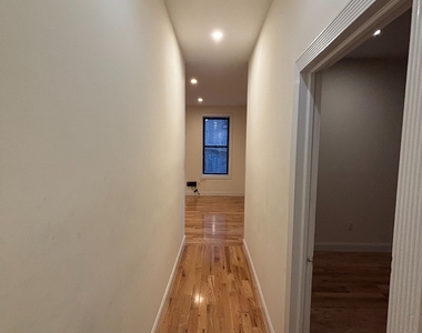West 172nd Street - Photo Thumbnail 6