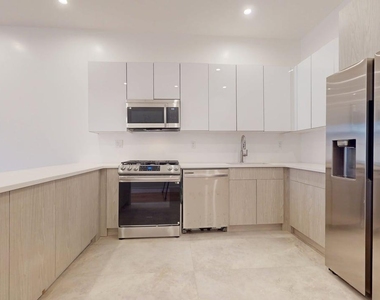 1198 Greene Avenue #1 - Photo Thumbnail 5