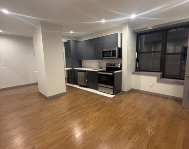 600 West 150th Street - Photo Thumbnail 3