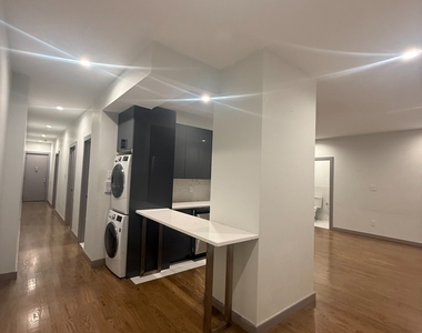 600 West 150th Street - Photo Thumbnail 2