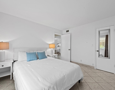1000 Se 15th Street - Photo Thumbnail 9