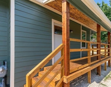 1030 N Bishop Avenue - Photo Thumbnail 1