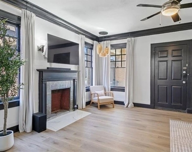 4717 Gaston Avenue - Photo Thumbnail 15
